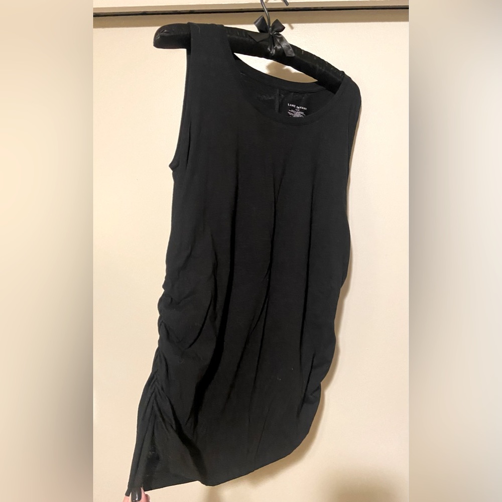 Lane Bryant black ruched sides tank top. In great condition!
